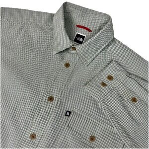The‎ North Face Shirt Mens Medium Outdoors Textured Checkered Button Up Classic